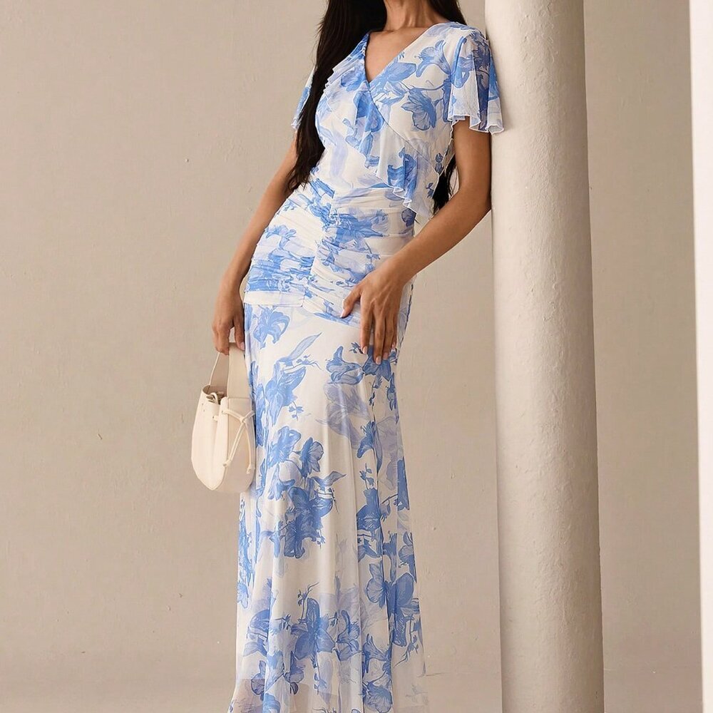 Blue Elegant Women's Floral Maxi Dress with V-Neck Short Sleeves, Ruched Print - Picture 3 of 7
